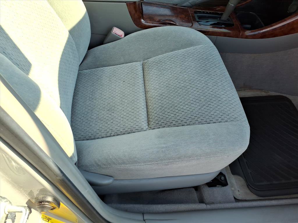 Used 2004 Toyota Camry LE FWD image 17