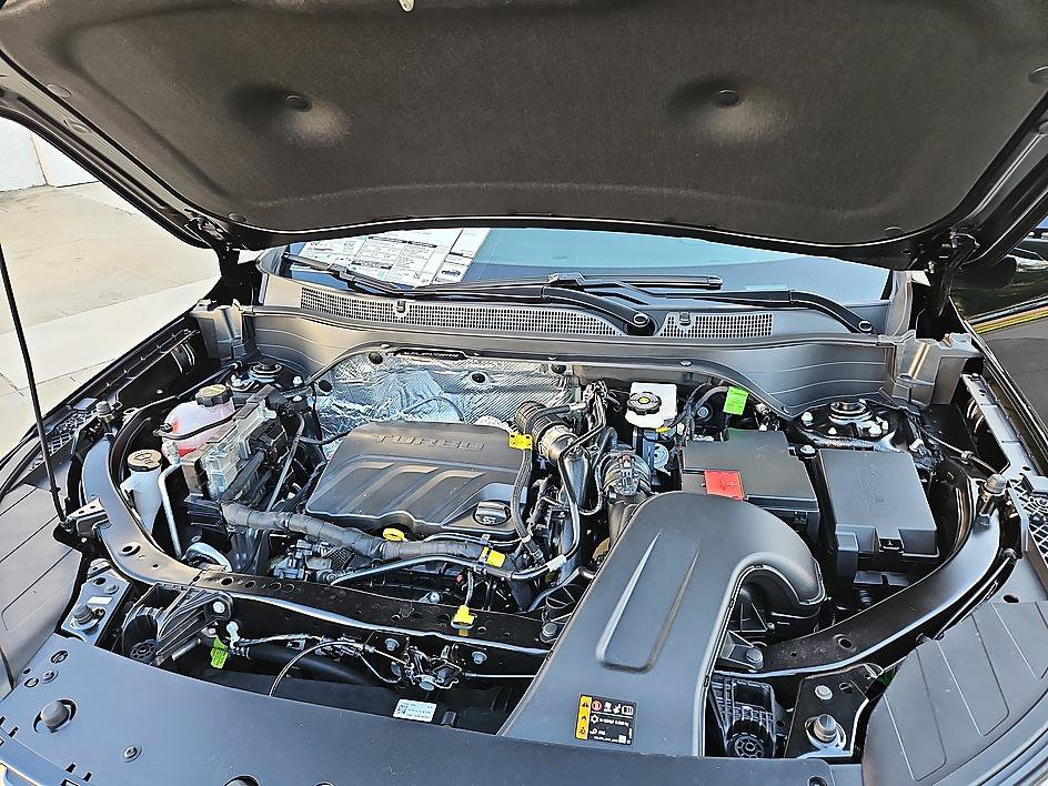 New 2026 Chevrolet Trax RS w/ Sunroof Package FWD image 23