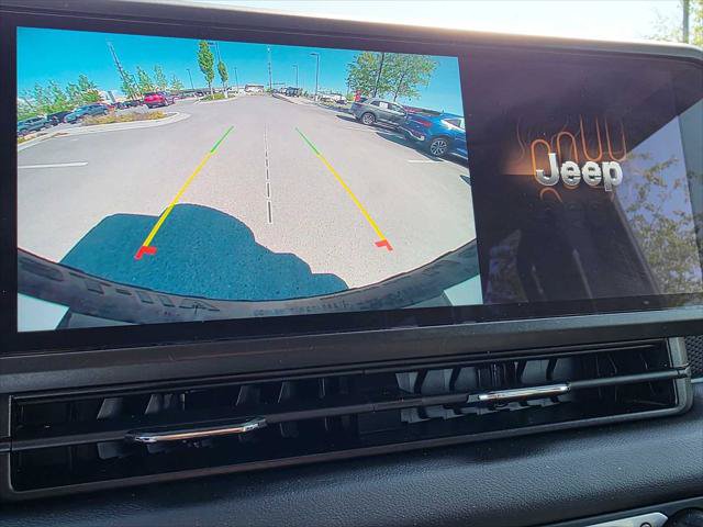 Used 2024 Jeep Wrangler Unlimited Rubicon 4xe AWD/4WD image 30