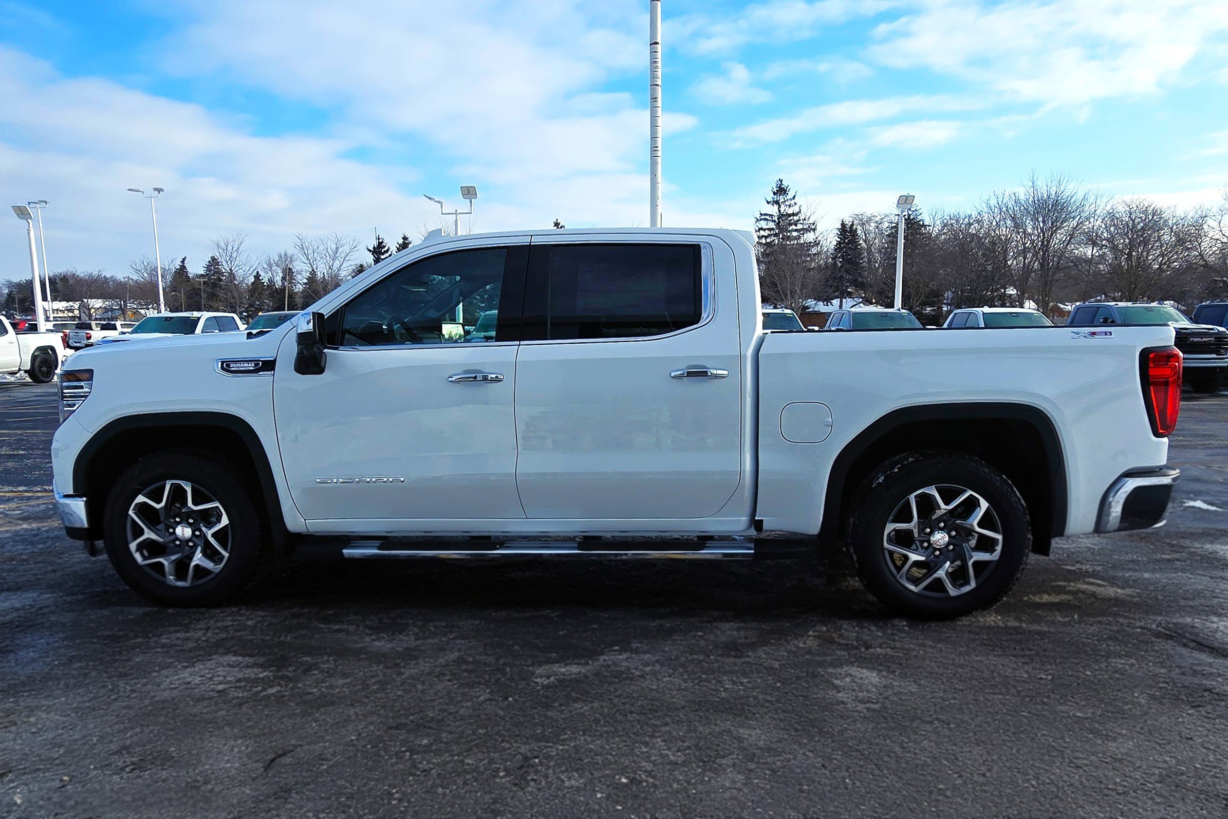 New 2026 GMC Sierra 1500 SLT w/ SLT Premium Plus Package image 5