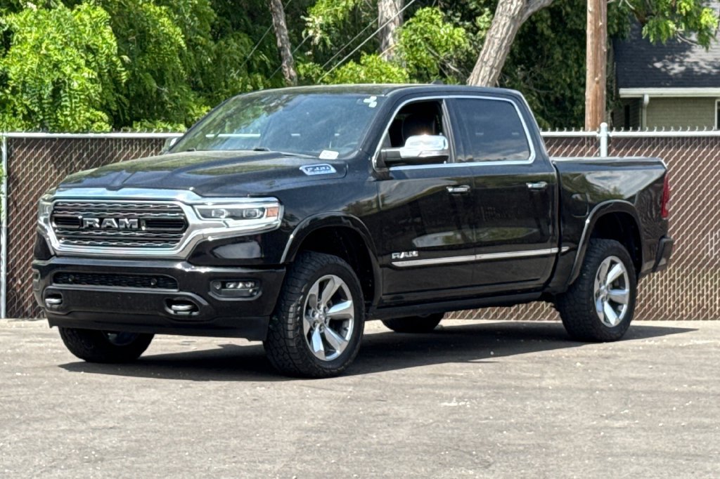 Used 2022 RAM 1500 Limited w/ Body Color Bumper Group AWD/4WD image 9