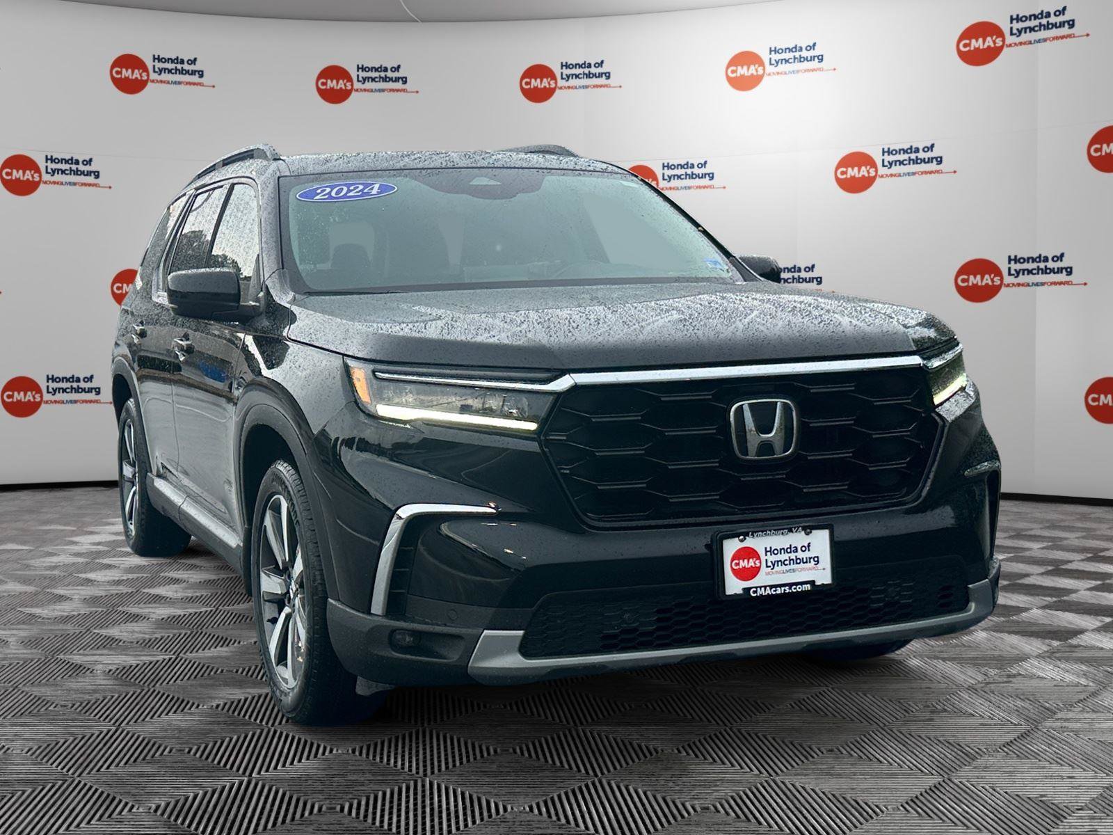 Used 2024 Honda Pilot Touring image 7