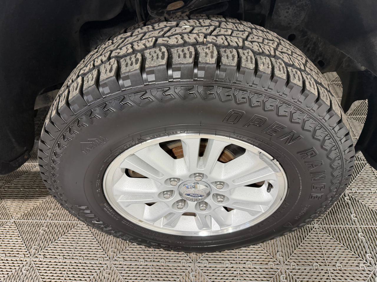 Used 2014 Ford F150 XLT AWD/4WD image 10