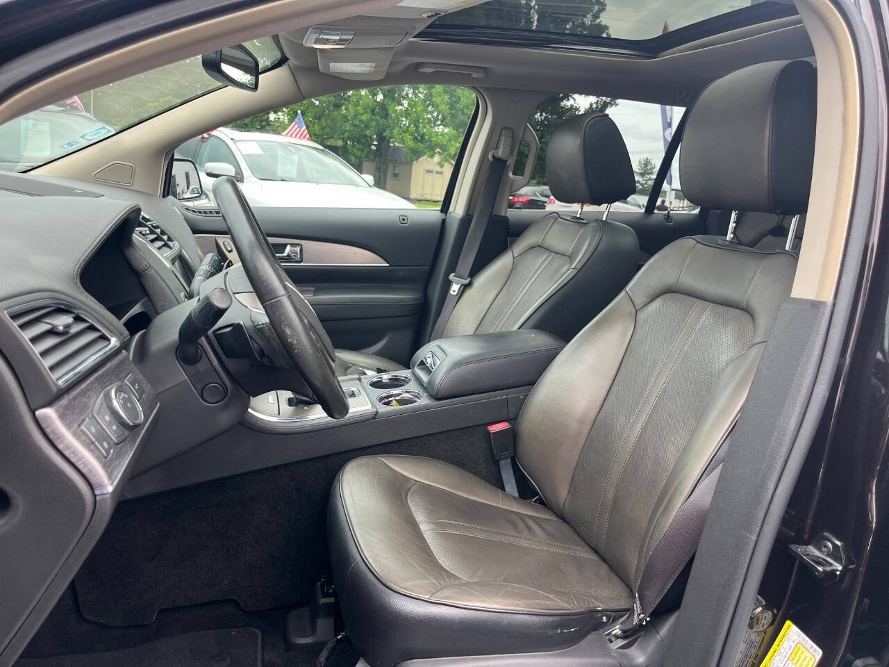 Used 2013 Lincoln MKX FWD image 13