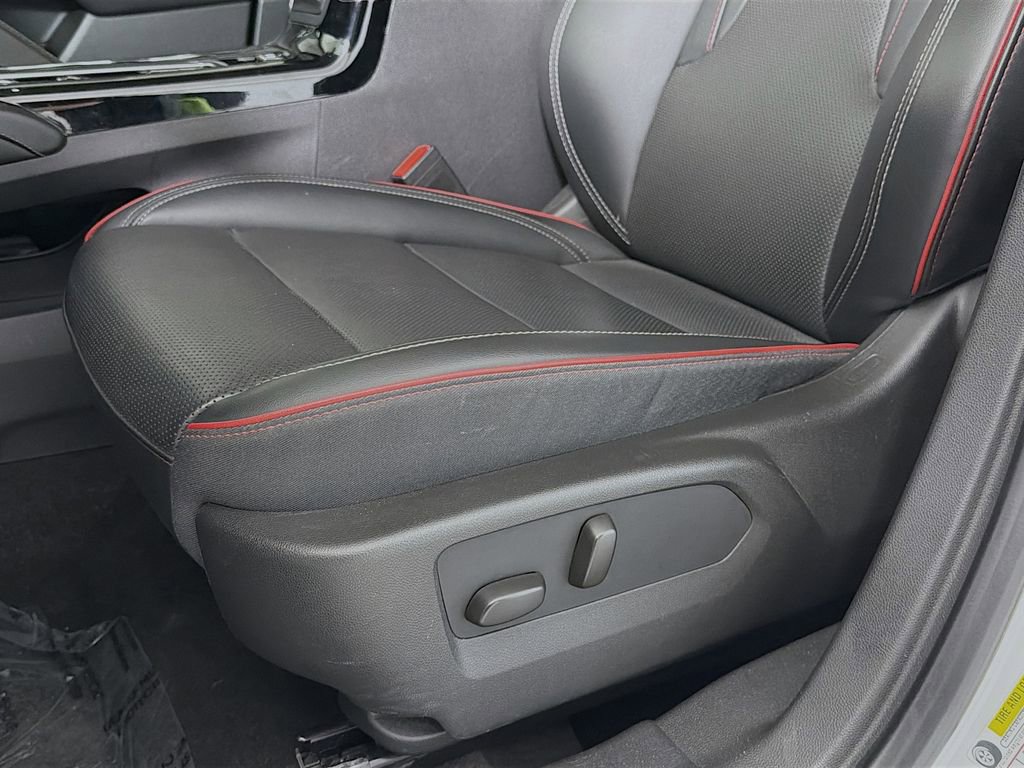 Used 2023 Buick Envision Essence w/ Sport Touring Package image 24