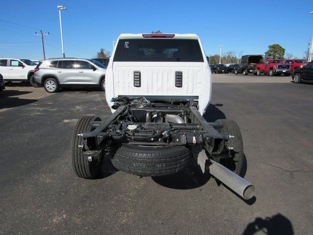 Used 2025 GMC Sierra 2500 Pro w/ Convenience Package image 4