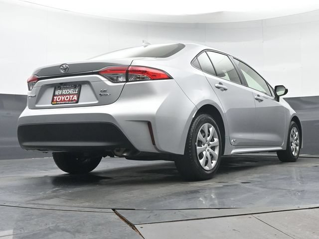 Certified 2026 Toyota Corolla LE AWD/4WD image 30
