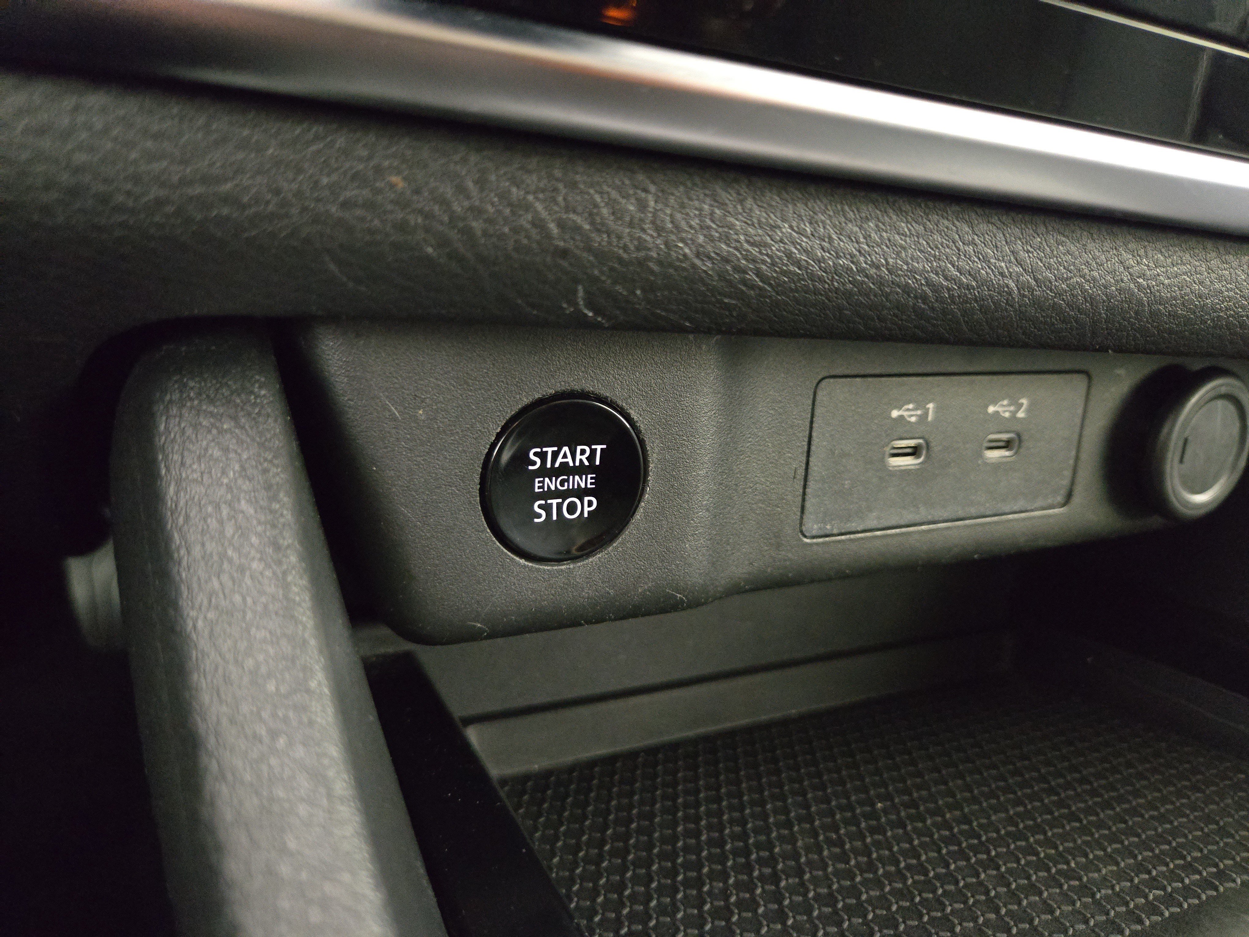 Used 2024 Nissan Rogue S AWD/4WD image 24