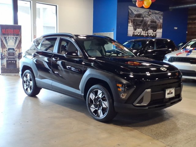 Used 2025 Hyundai Kona SEL AWD/4WD image 3