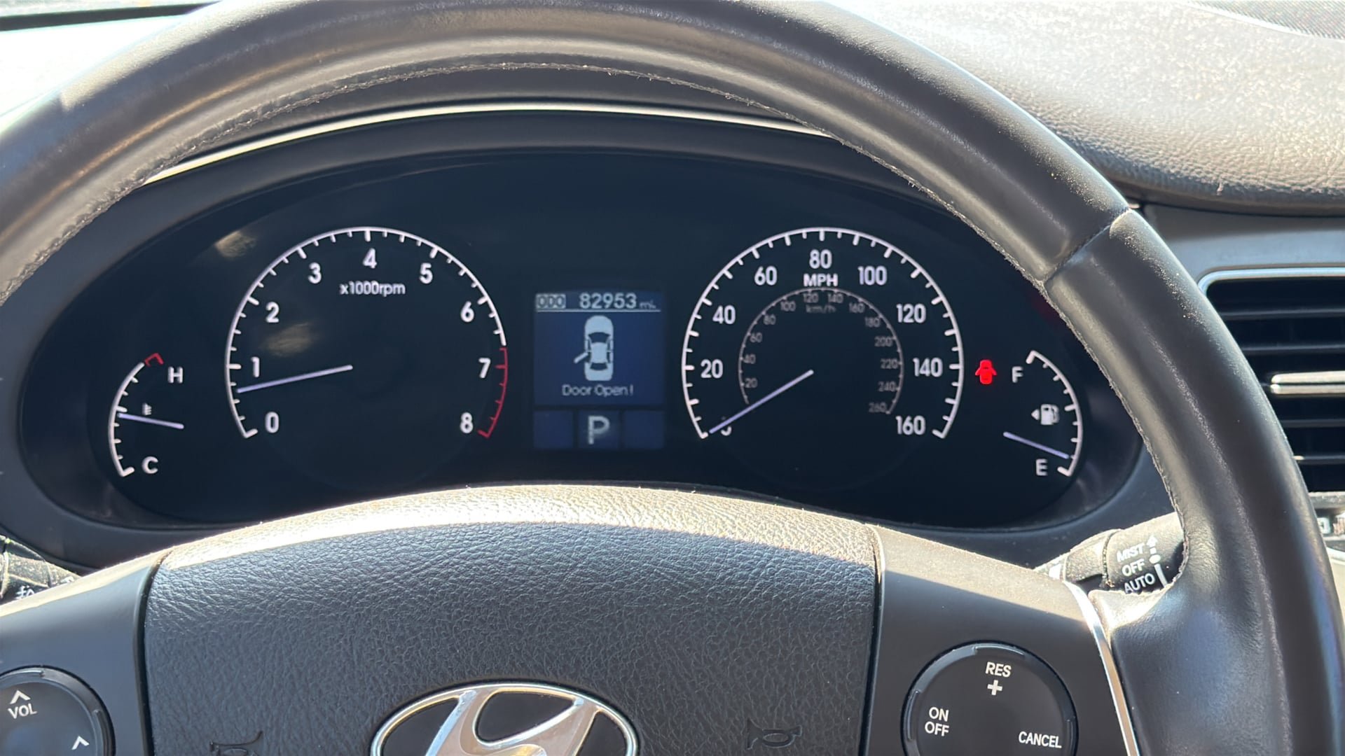 Used 2012 Hyundai Genesis 3.8 w/ Premium Pkg RWD image 29