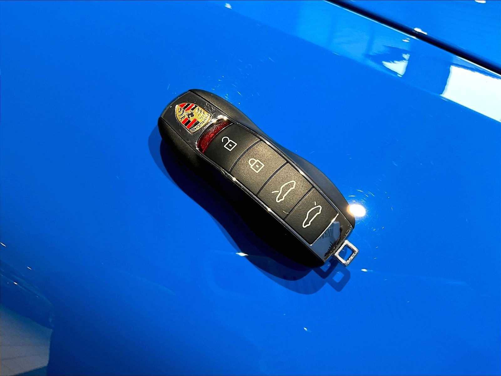 Used 2024 Porsche 718 Boxster image 32