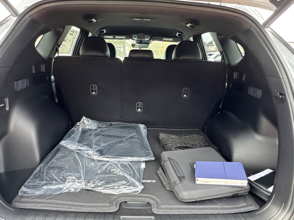 New 2026 Hyundai Tucson XRT image 14