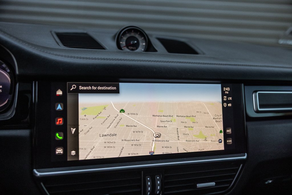 Certified 2023 Porsche Cayenne GTS image 18