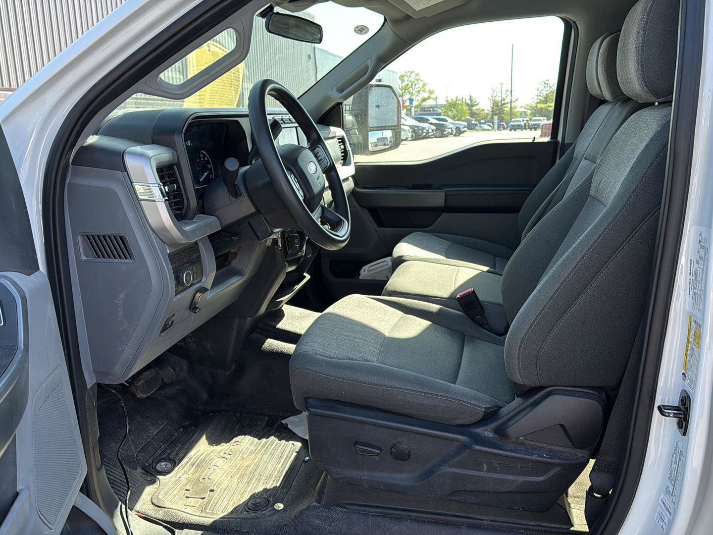 Used 2024 Ford F250 XLT w/ FX4 Off-Road Package AWD/4WD image 7