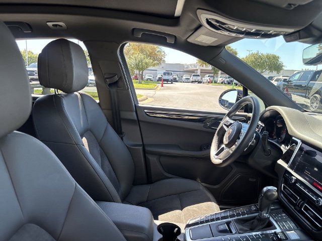 Used 2021 Porsche Macan S AWD/4WD image 17