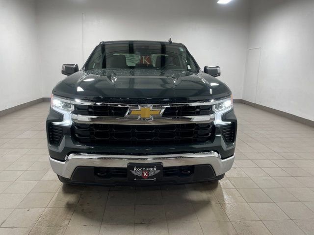 Used 2025 Chevrolet Silverado 1500 LT AWD/4WD image 2
