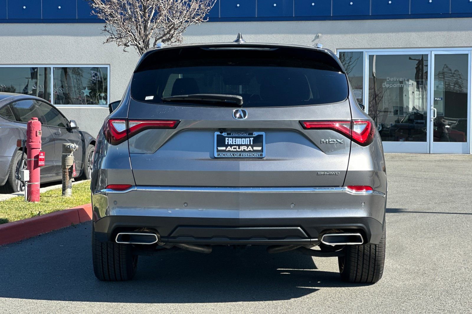 Used 2023 Acura MDX SH-AWD w/ Advance Package image 5