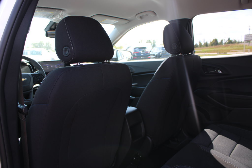 New 2026 Chevrolet Trax LS w/ LS Convenience Package FWD image 24