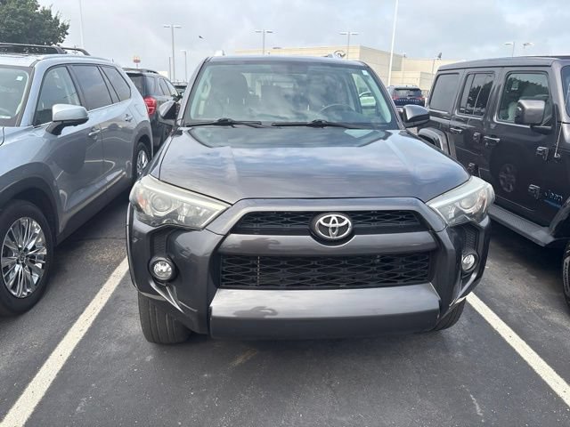 Used 2016 Toyota 4Runner SR5 AWD/4WD image 2