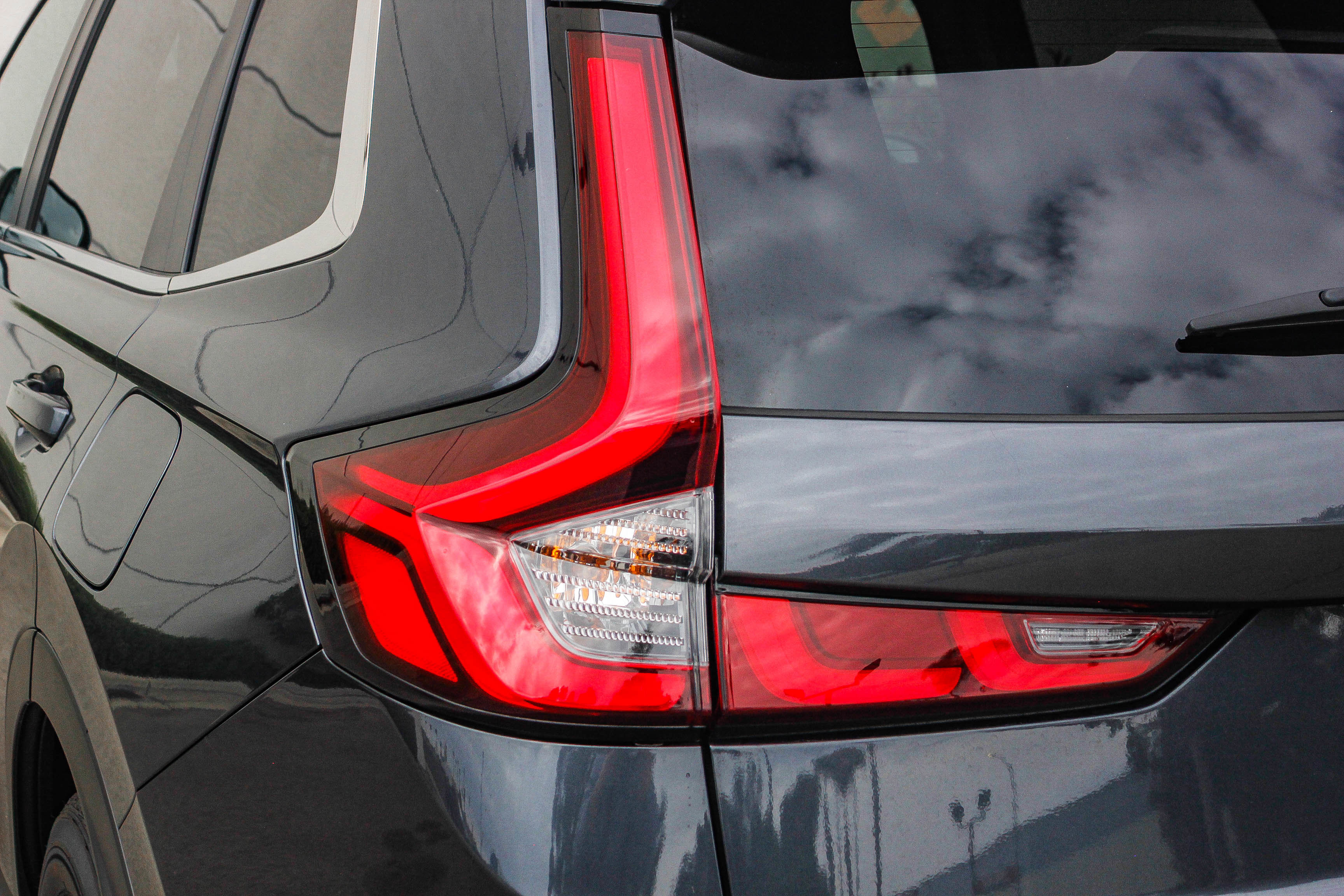 Used 2025 Honda CR-V EX-L image 9