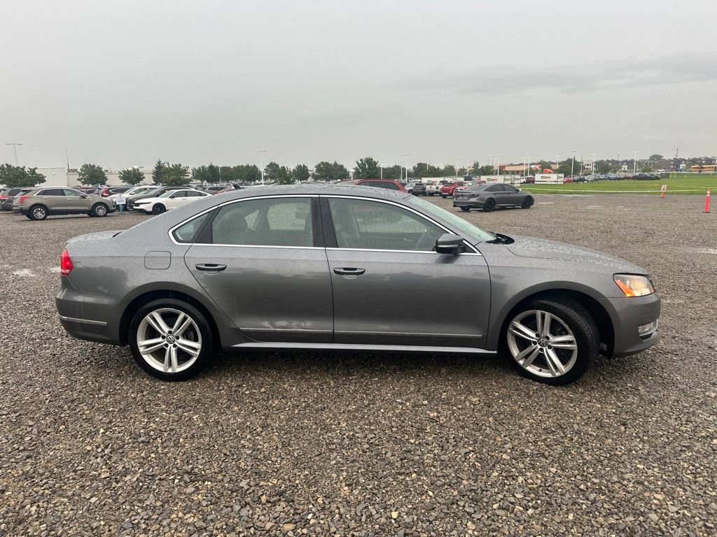Used 2014 Volkswagen Passat TDI SEL Premium FWD image 12