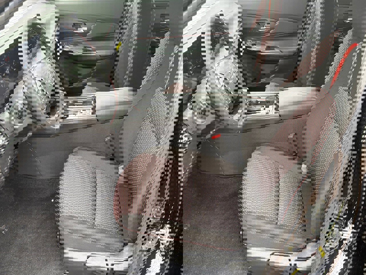 New 2026 Nissan Sentra SR w/ Floor Mat Package image 20