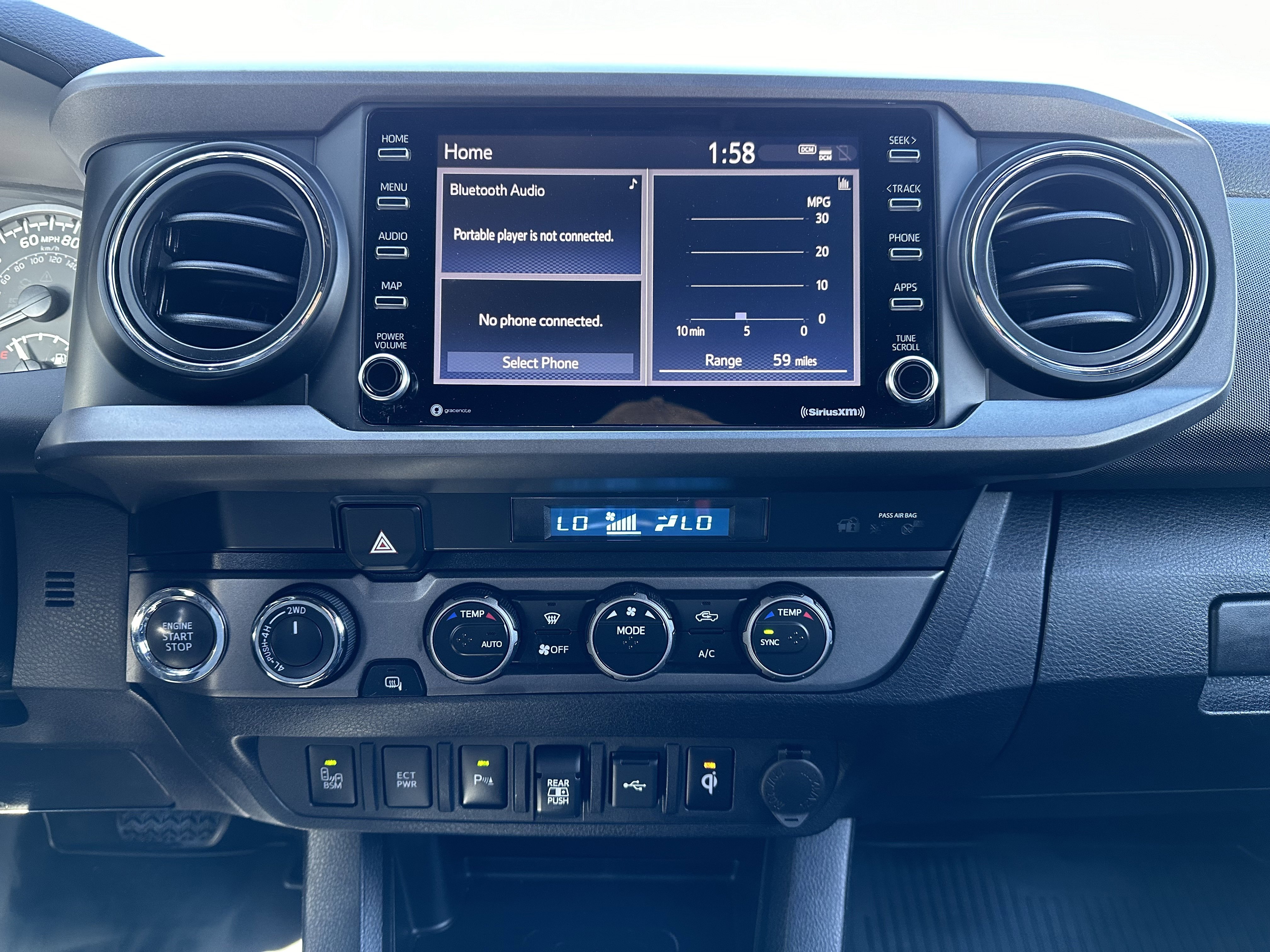 Used 2022 Toyota Tacoma TRD Off-Road image 25