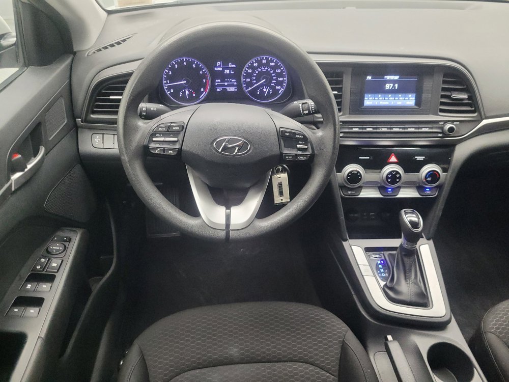 Used 2019 Hyundai Elantra SE w/ Cargo Package FWD image 22