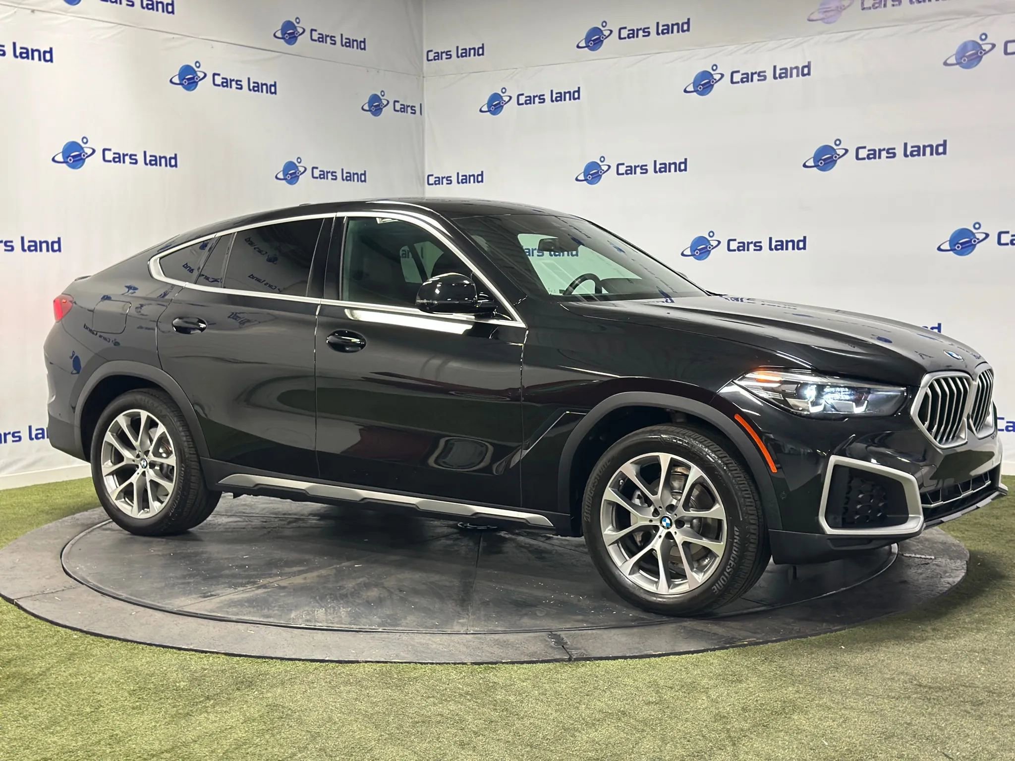 Used 2023 BMW X6 xDrive40i w/ Premium Package image 2