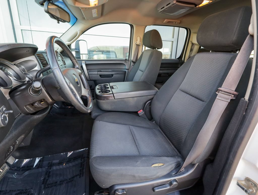 Used 2014 Chevrolet Silverado 2500 LT AWD/4WD image 13