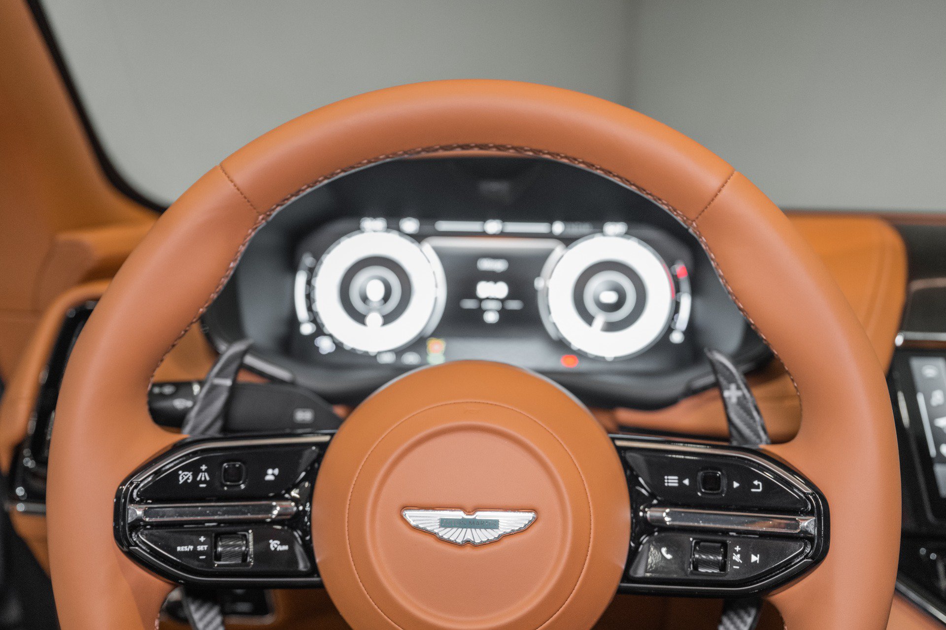 New 2026 Aston Martin DBX 707 AWD/4WD image 10