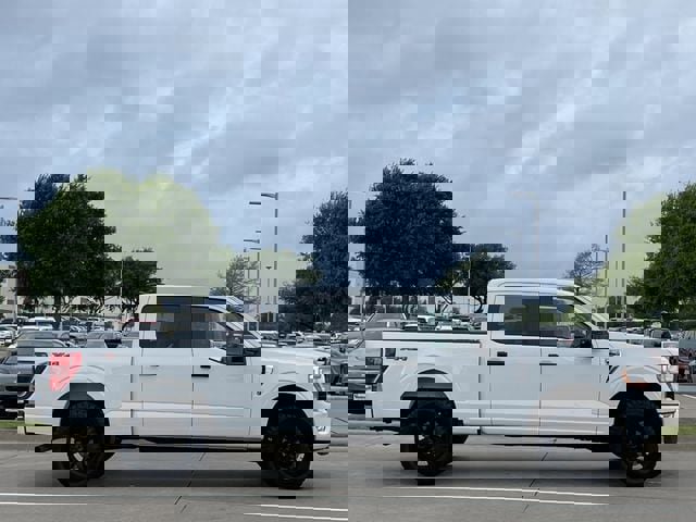 Used 2022 Ford F150 XLT image 3