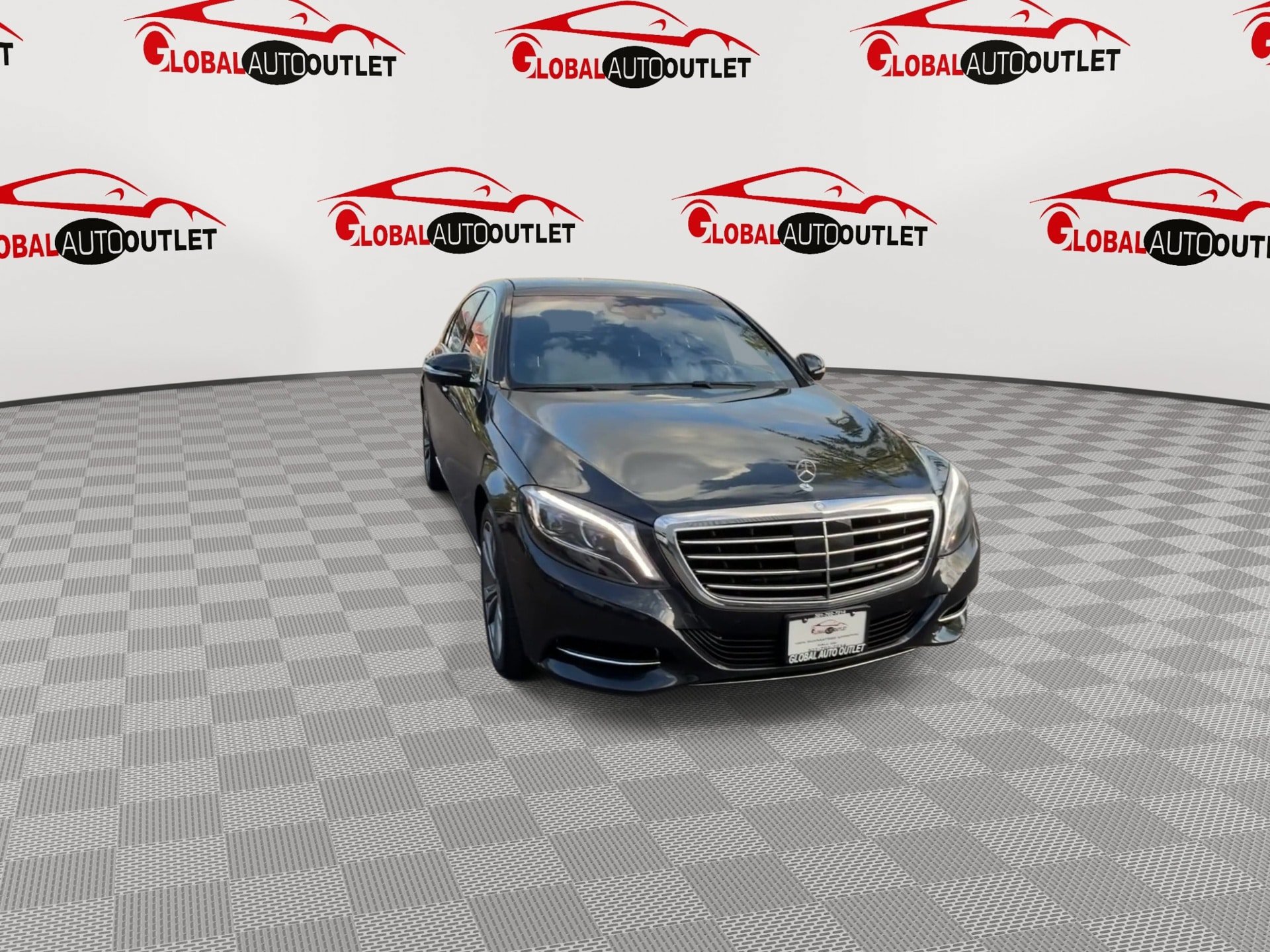 Used 2016 Mercedes-Benz S 550 4MATIC Sedan image 3