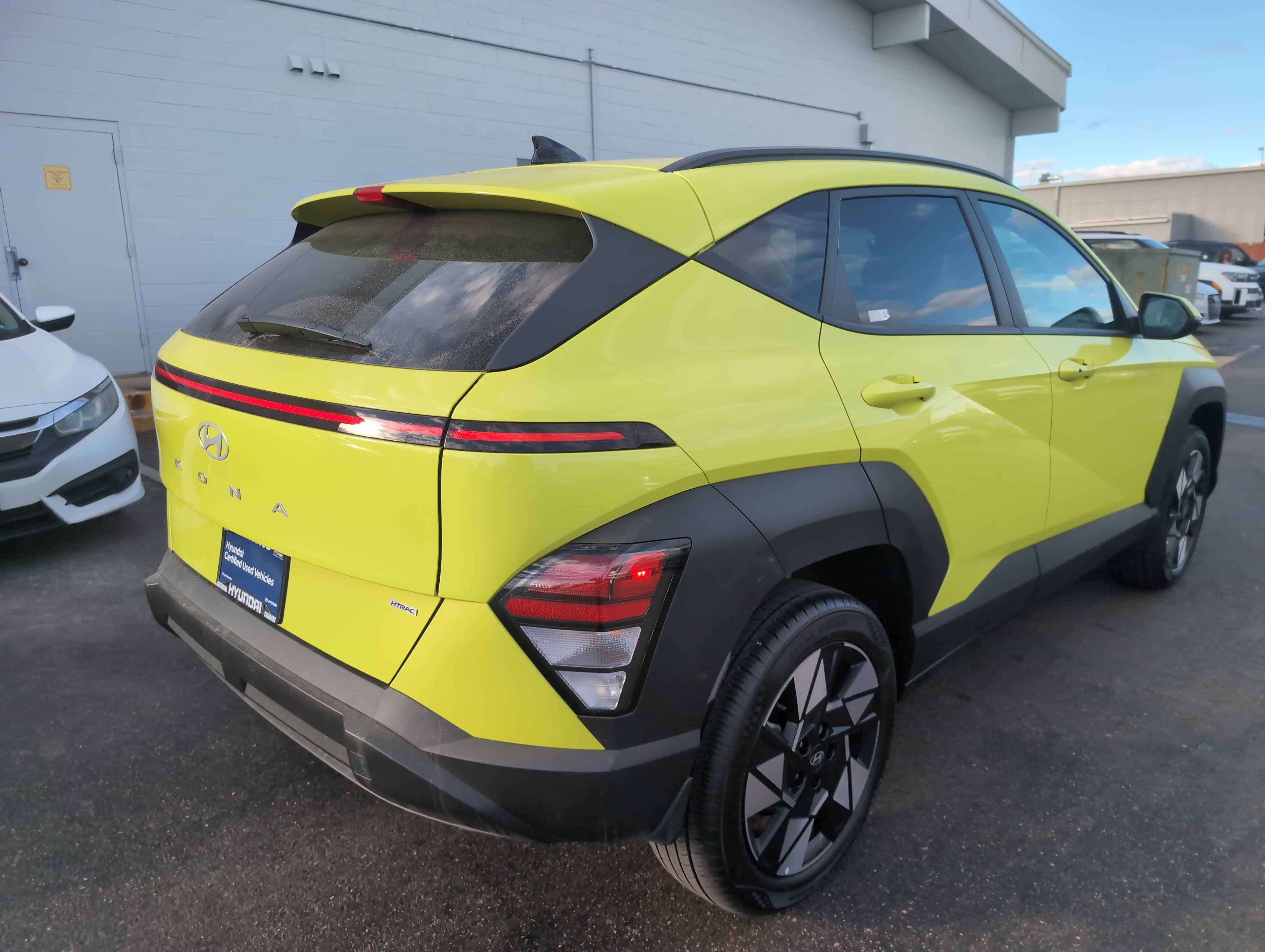 Used 2025 Hyundai Kona SEL image 6