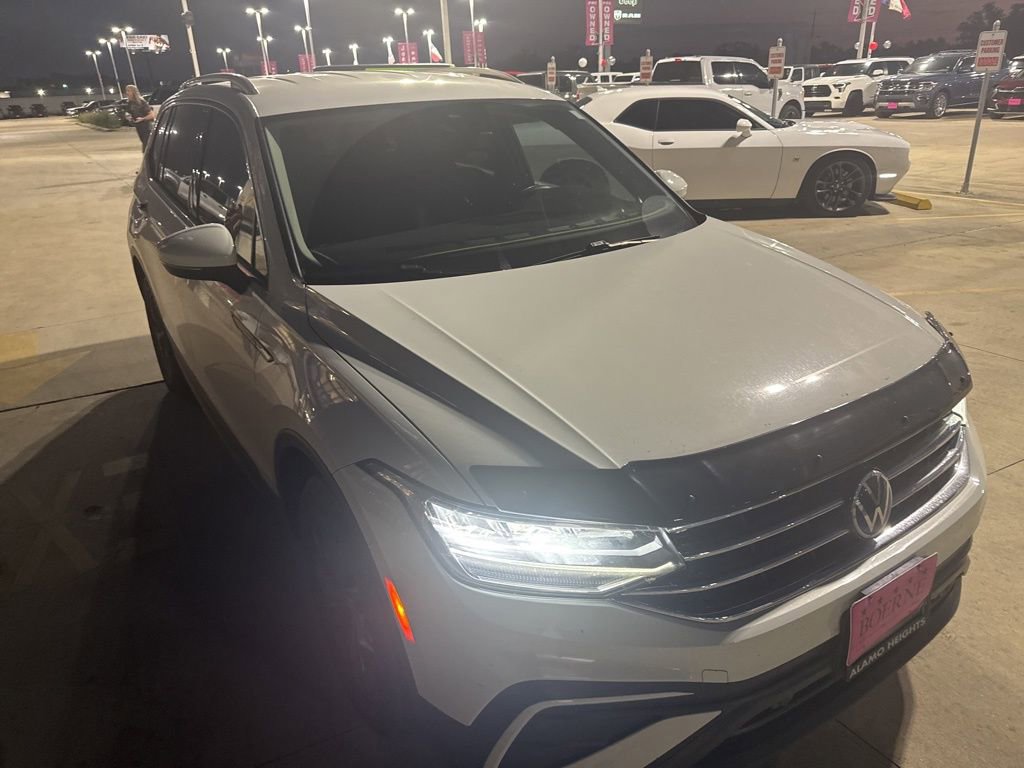 Used 2022 Volkswagen Tiguan SE image 8
