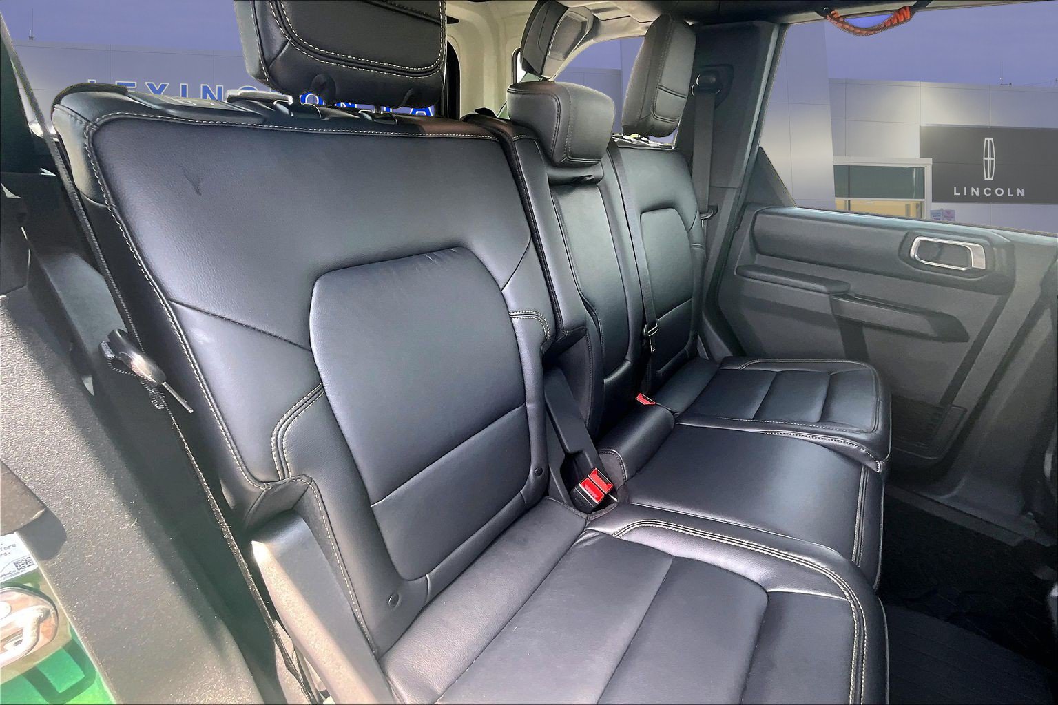 Used 2025 Ford Bronco Badlands AWD/4WD image 25