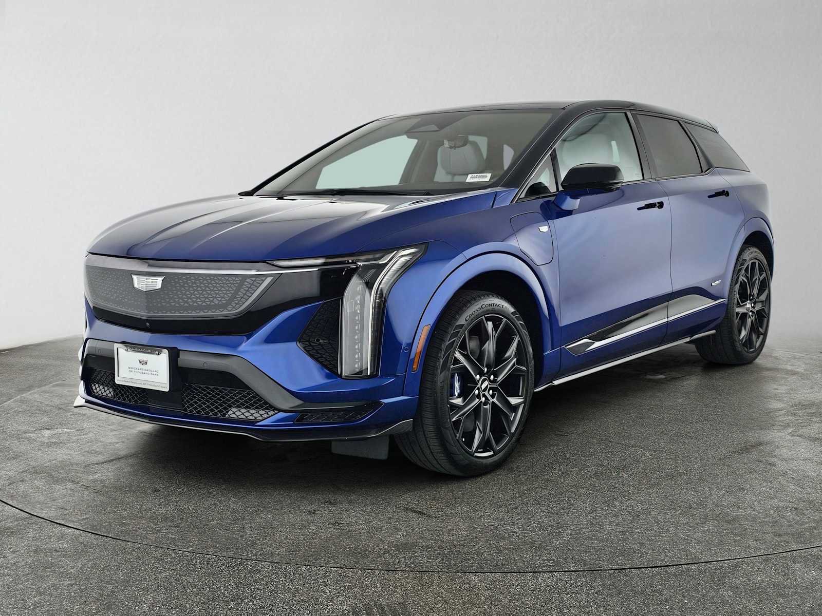 New 2027 Cadillac Optiq V w/ Deep Ocean Design Edition AWD/4WD image 7