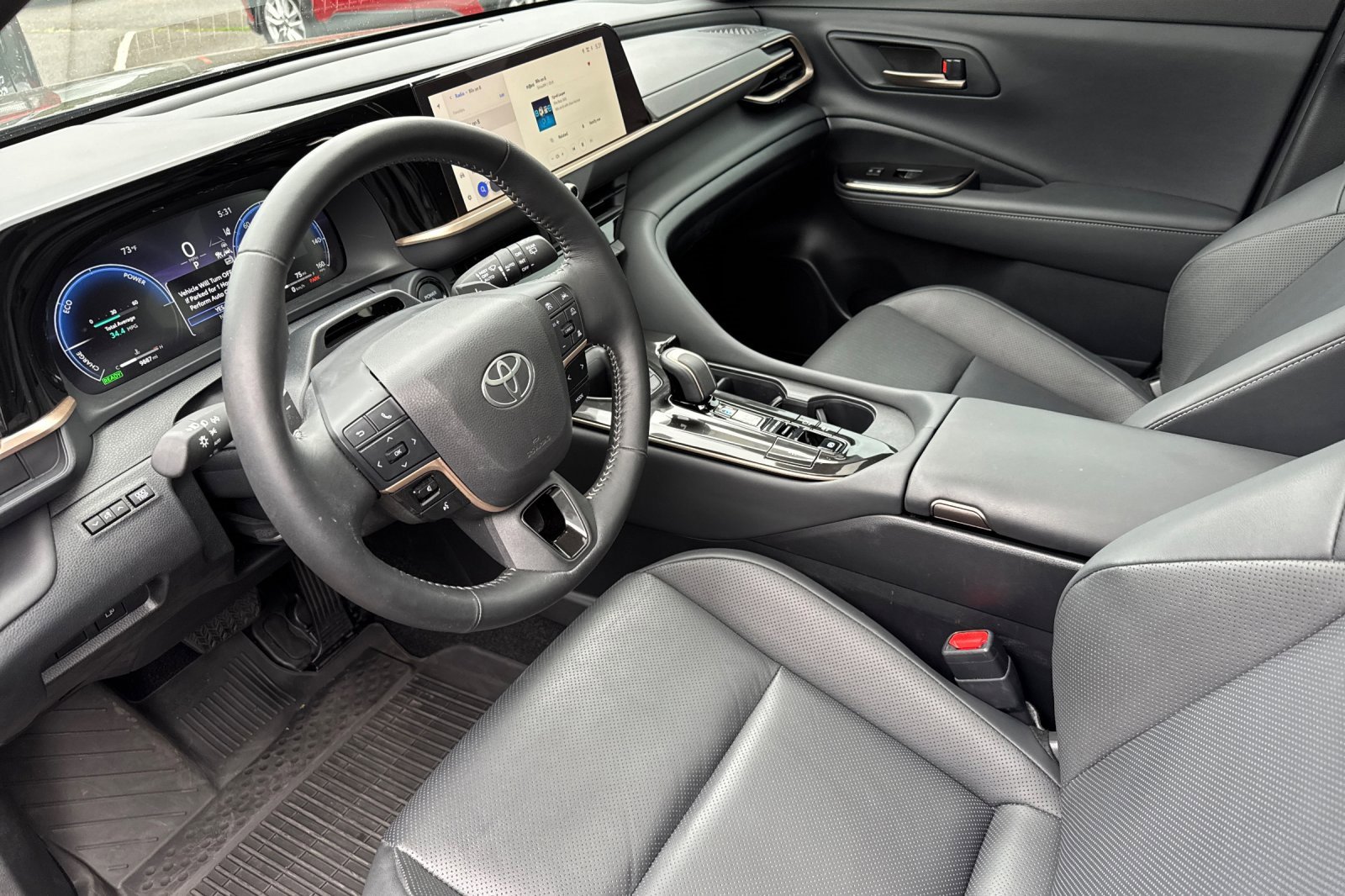 Used 2025 Toyota Crown Signia Limited image 10