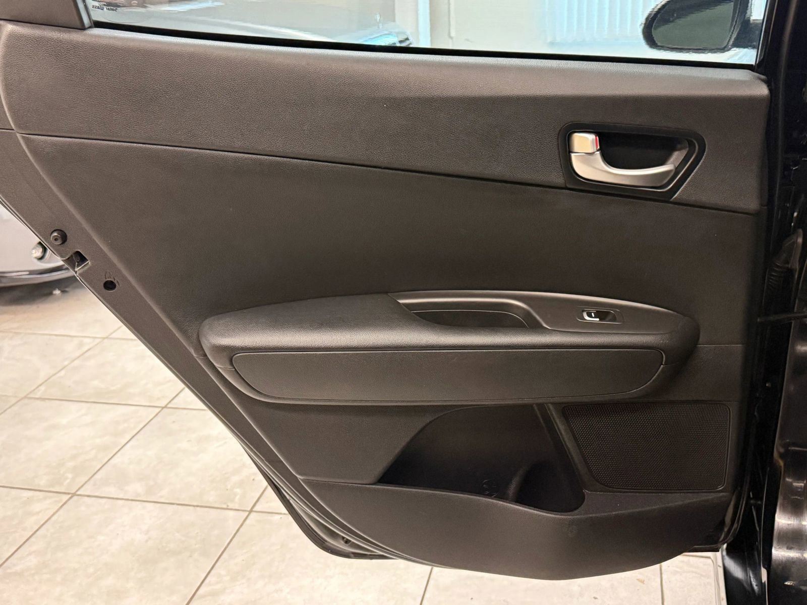 Used 2016 Kia Optima LX w/ LX Convenience Package image 17