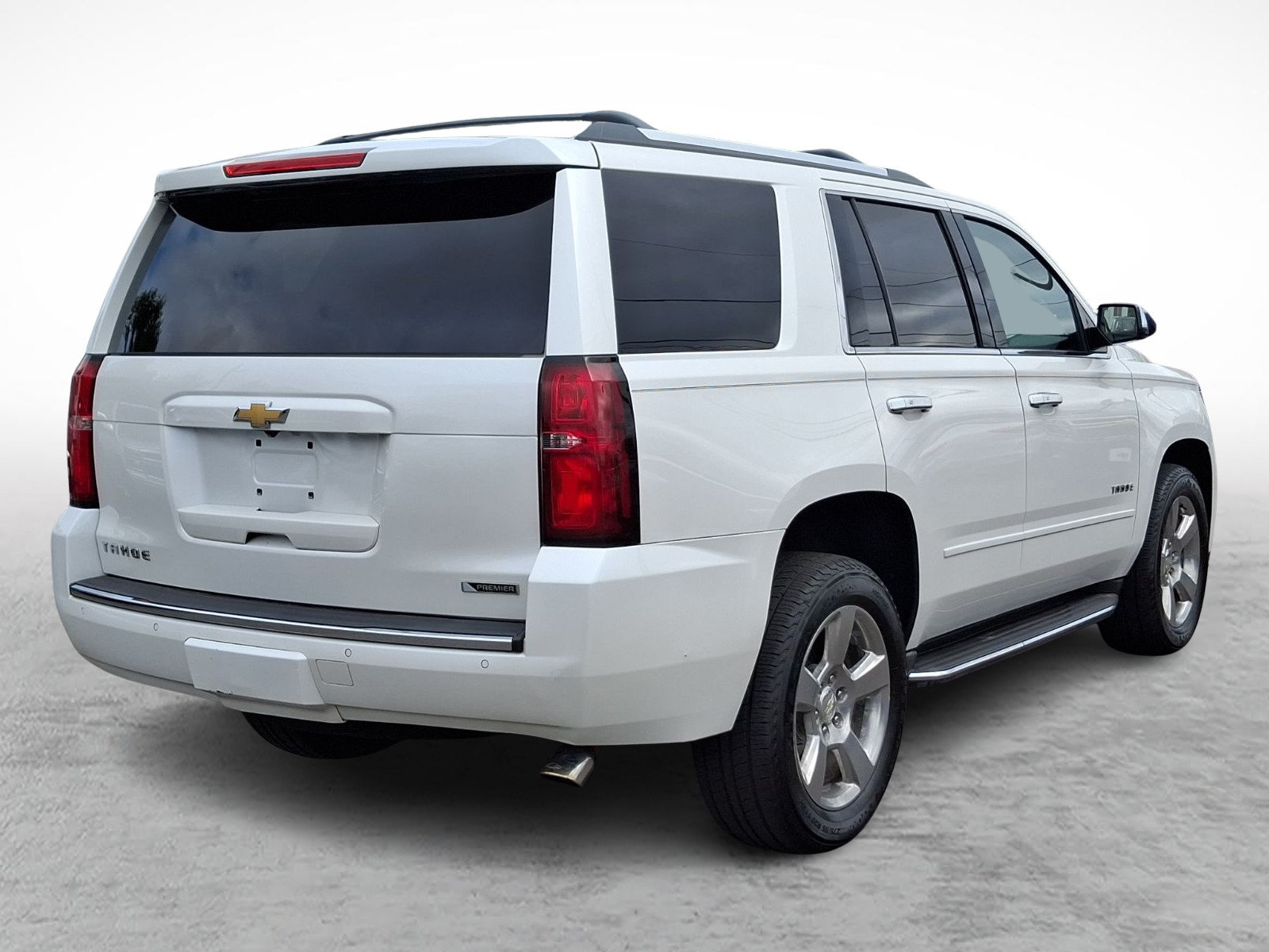 Used 2017 Chevrolet Tahoe Premier AWD/4WD image 6