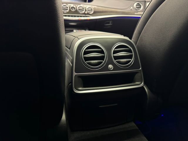 Used 2017 Mercedes-Benz S 550 Sedan image 40