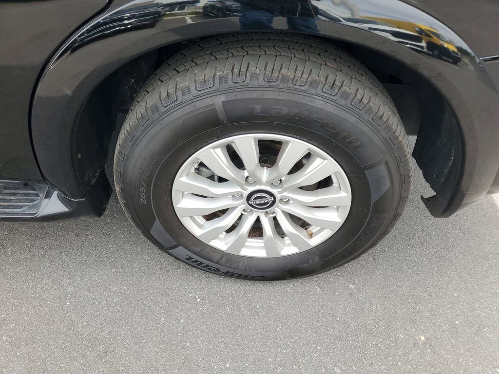 Used 2023 Nissan Armada SV image 7