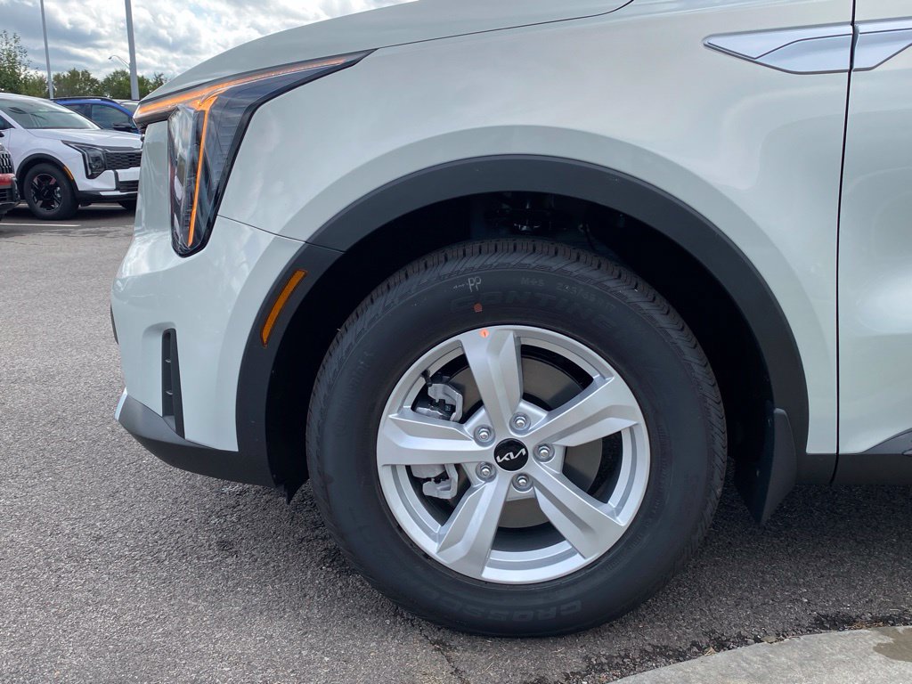 New 2026 Kia Sorento LX FWD image 30