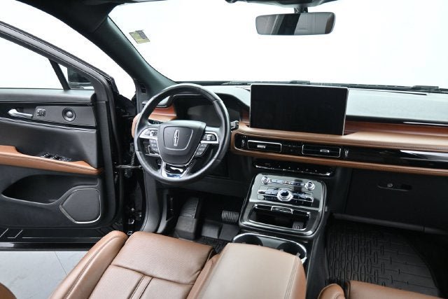 Used 2023 Lincoln Nautilus Reserve w/ Equipment Group 201A AWD/4WD image 20