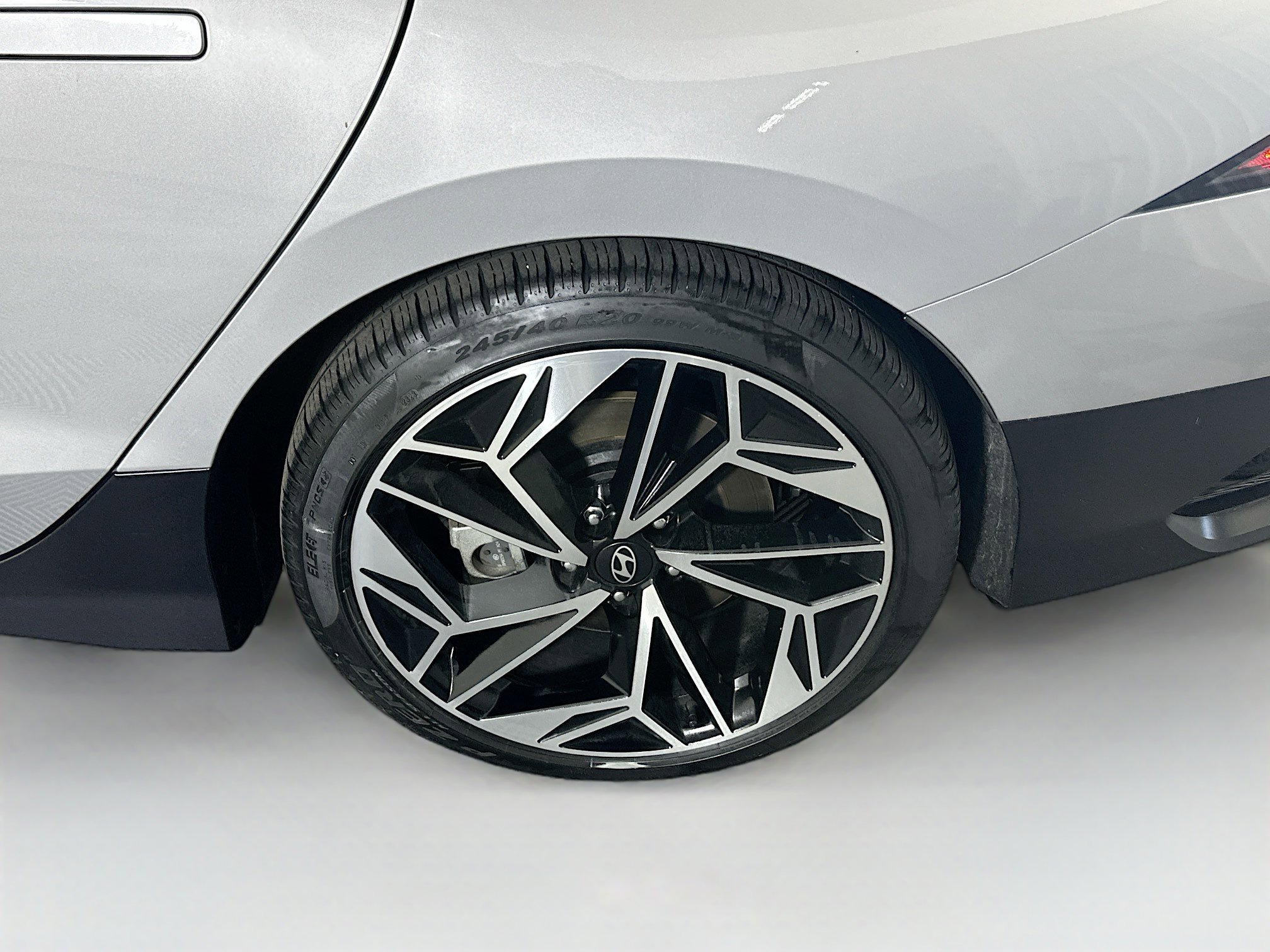 Used 2024 Hyundai Ioniq 6 SEL RWD image 11