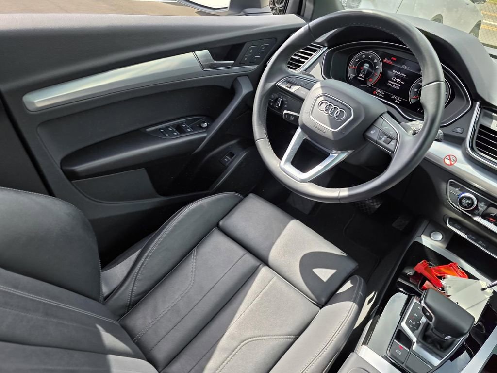 Used 2025 Audi Q5 2.0T Premium image 27