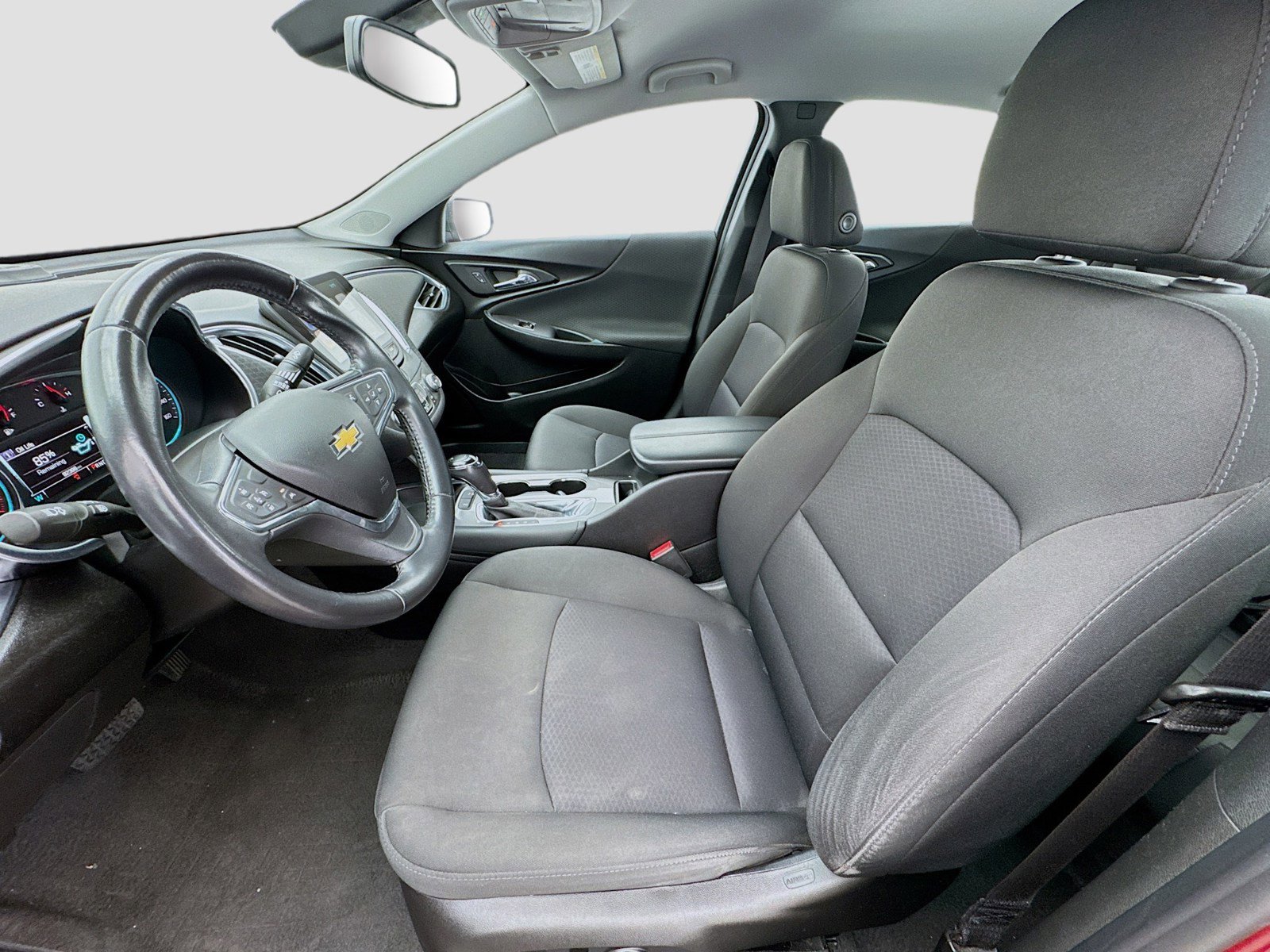 Used 2018 Chevrolet Malibu LT w/ Driver Confidence Package FWD image 13
