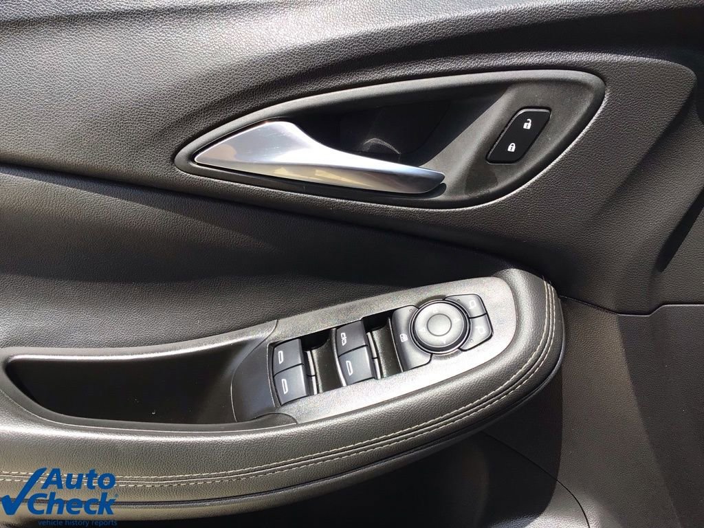 Used 2023 Buick Encore GX Select w/ Safety Package II image 18