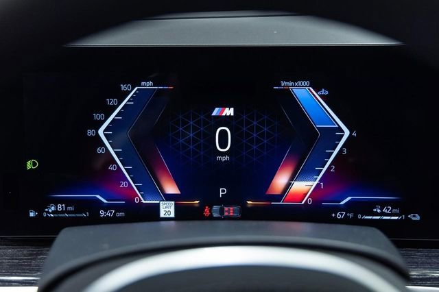 New 2026 BMW X5 xDrive50e image 2