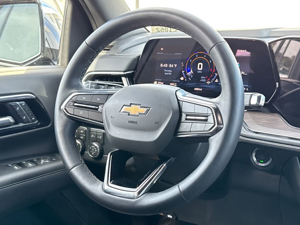 Used 2025 Chevrolet Tahoe Premier AWD/4WD image 23
